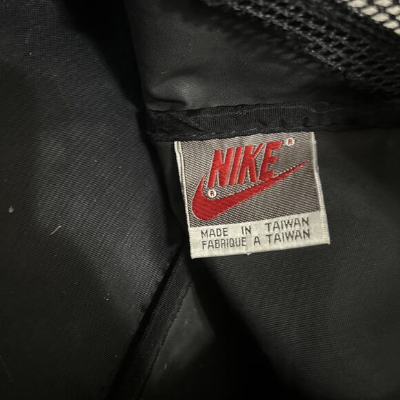 Vintage Nike Air Jordan Flight Duffel Gym Bag 1990s Mesh Red - Picture 7 of 12